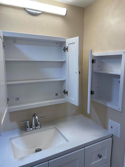 Building Photo - 1605 S US Hwy 1