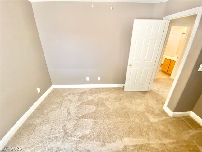 Building Photo - 1750 Dark Wolf Ave