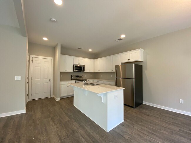 Building Photo - Home for Rent in Pinson, AL!!!! Available to View!