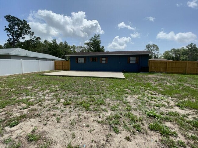 Building Photo - 12142 SE 87th Terrace