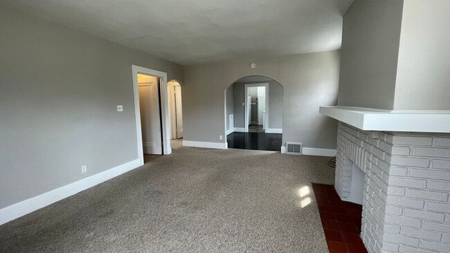 Building Photo - 3808 Torrance Dr