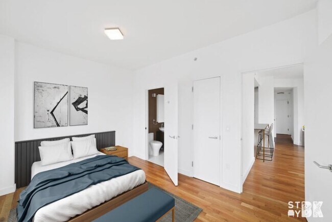 Building Photo - 3 bedroom in BROOKLYNBrooklyn NY 11238