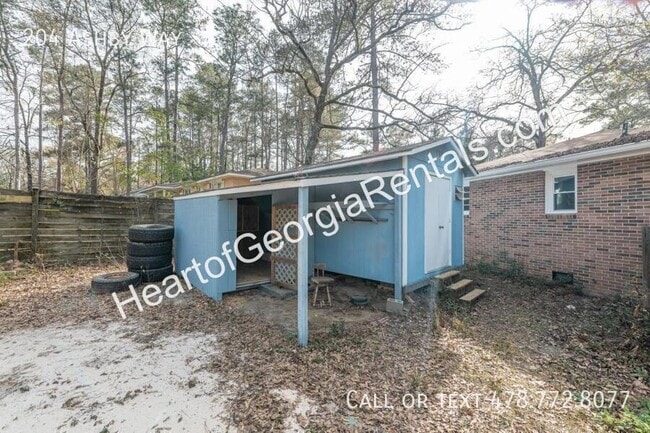 Building Photo - 204 Ashby Way