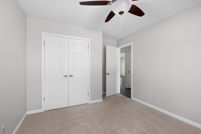 Building Photo - 3075 Stonecrest Cir