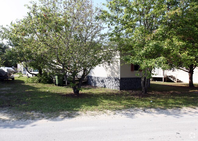 Primary Photo - Roseman Park