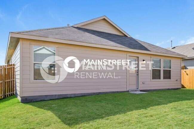 Building Photo - 3 Bedroom Pet-Friendly Home in Fort Worth, TX with Main Street Renewal