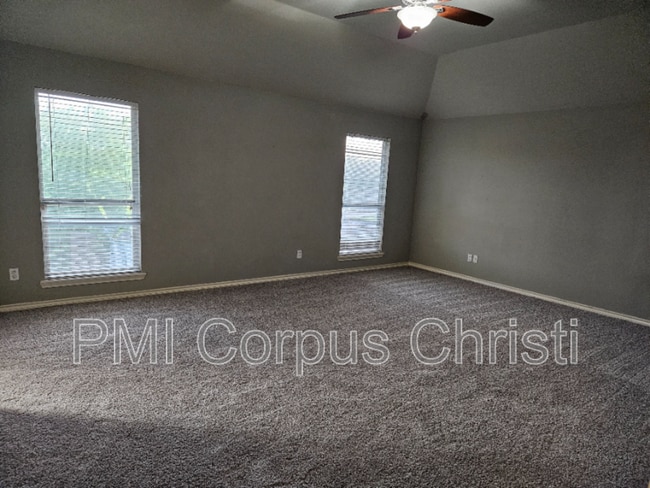 Building Photo - 5107 High Bank Dr