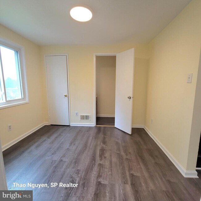 Building Photo - 10534 Cambridge Ct