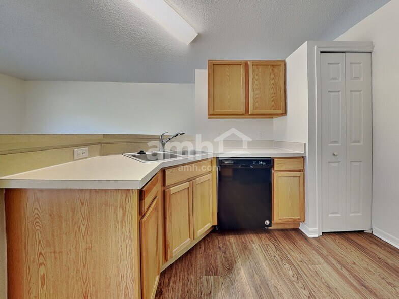 Building Photo - 30303 Pongo Way