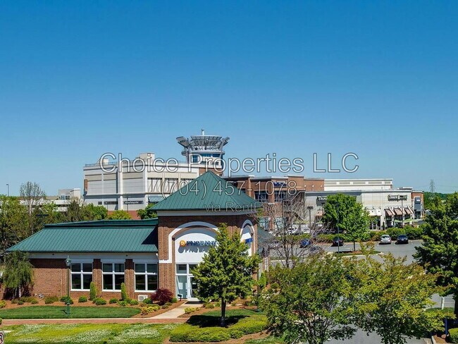 Building Photo - 14930 Ballantyne Village Way