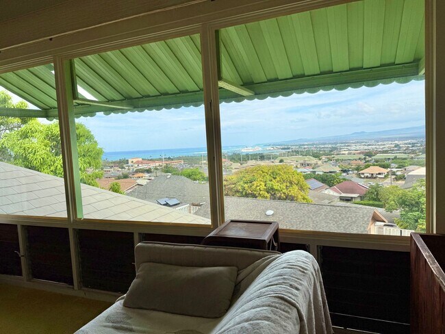 Building Photo - Partially Furnished Spacious 5 Bedroom / 2 Bathroom Home with Ocean View – Sandhills