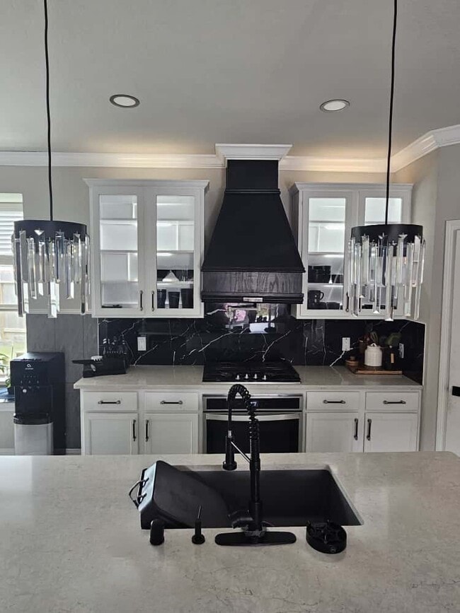 Building Photo - 100 Wedgewood Trce Ln