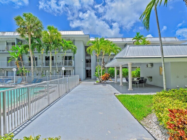 Building Photo - 7403 SW 82nd St