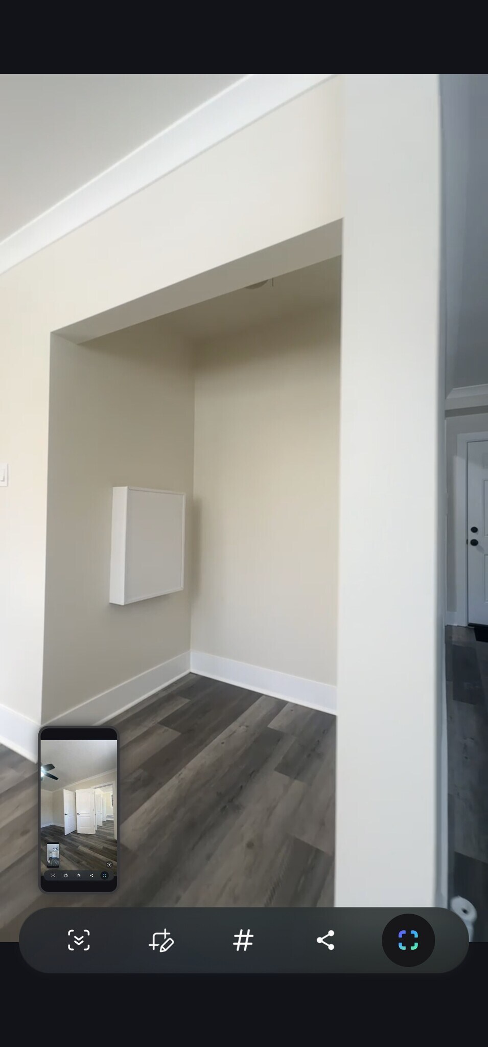 Building Photo - 3824 N Greenview Ave