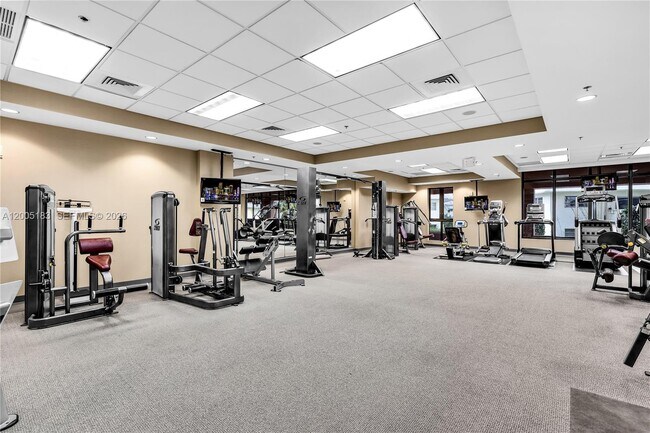 Building Photo - 8395 SW 73rd Ave