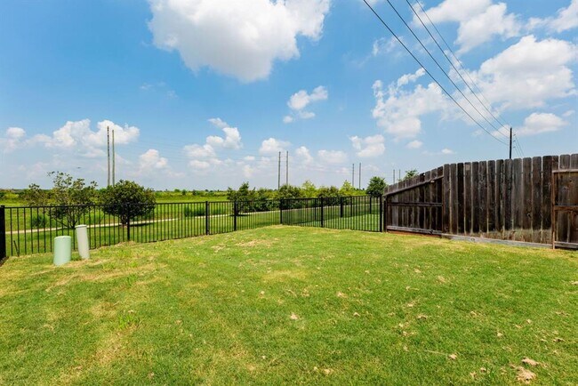 Building Photo - 5206 Pr Ter Ln