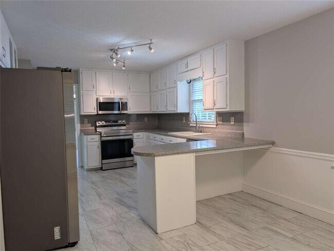 Building Photo - 443 Cricket Ridge Ct