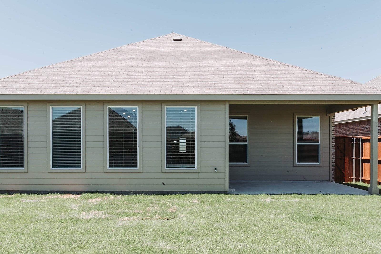 Building Photo - 2105 Martins Pond Rd
