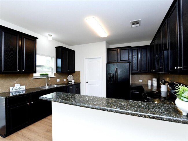 Building Photo - 316 Potters Peak Way