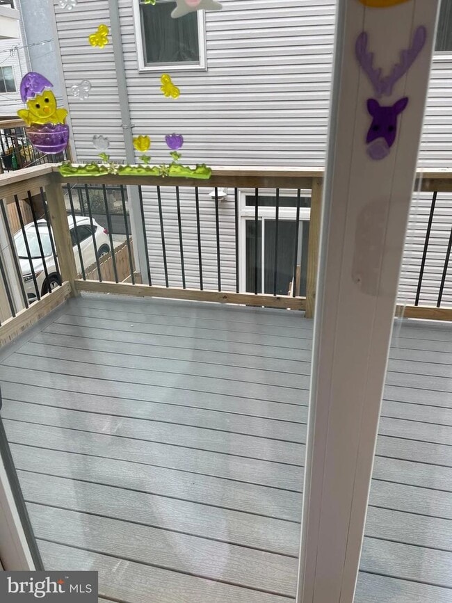 Building Photo - 1732 W Girard Ave