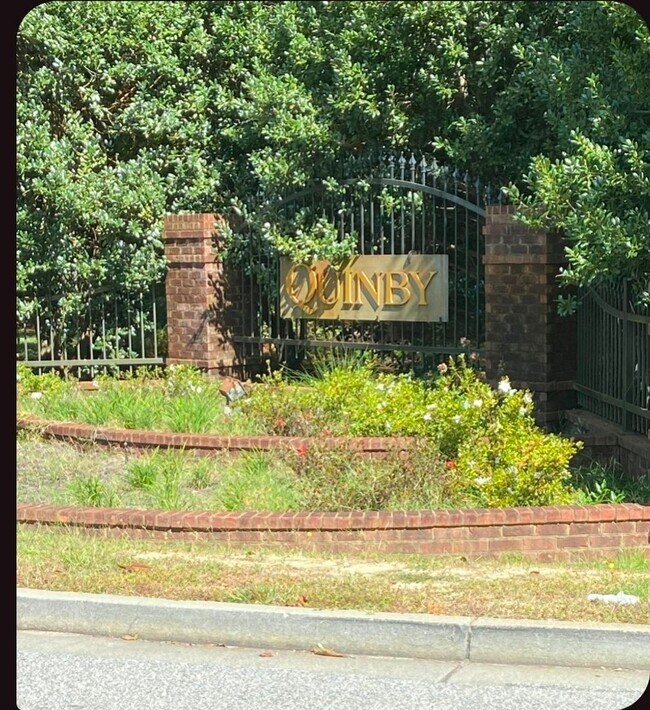 Building Photo - 3 bedroom 2 bath in Quinby Florence SC