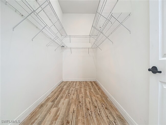 Building Photo - 5088 Rimini Ave
