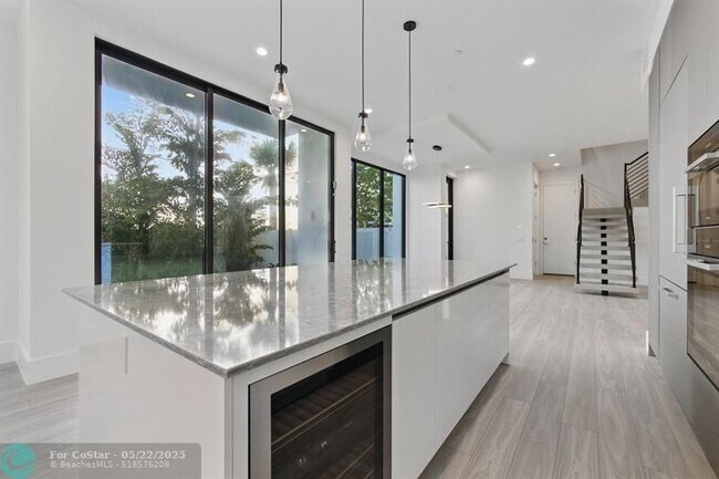 Building Photo - 204 Osceola Park Ln