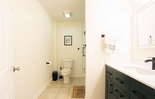 Building Photo - 126 High St