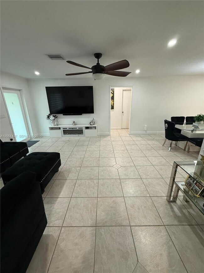Building Photo - 1711 N Anhinga Ln