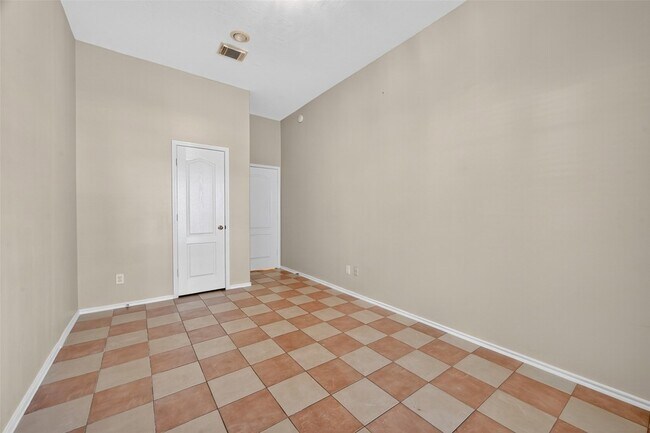 Building Photo - 11714 Peachwood Lake Dr