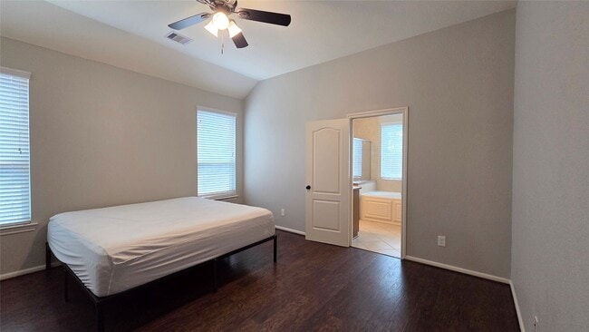 Building Photo - 119 Red Eagle Ct