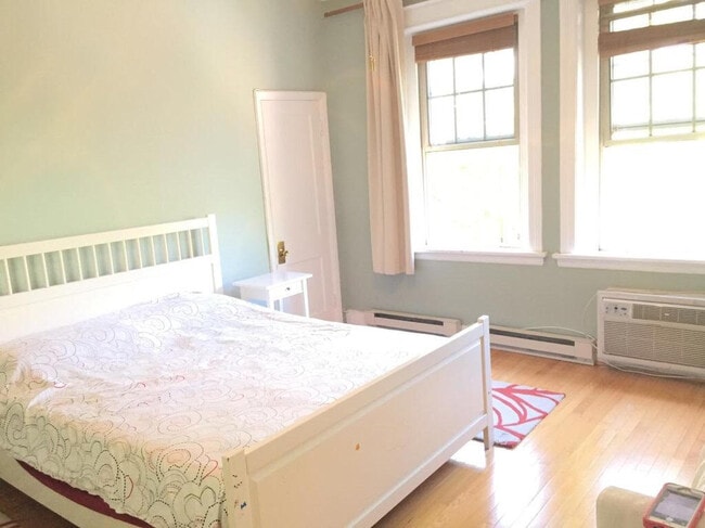 Building Photo - 2010 Kalorama Rd NW