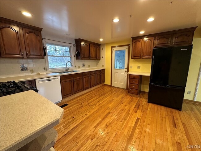 Building Photo - 7336 Wheatley Rd