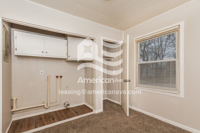 Building Photo - 2221 Cadie Ave