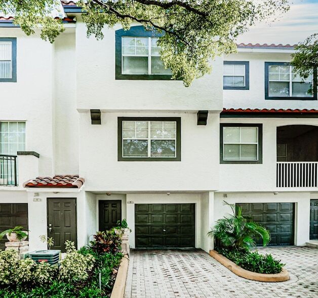 Building Photo - 20889 St Andrews Blvd