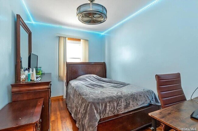 Building Photo - 59 W Fenimore St