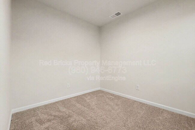 Building Photo - 1506 Gutter Br Dr