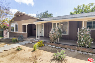 Building Photo - 12818 Hatteras St