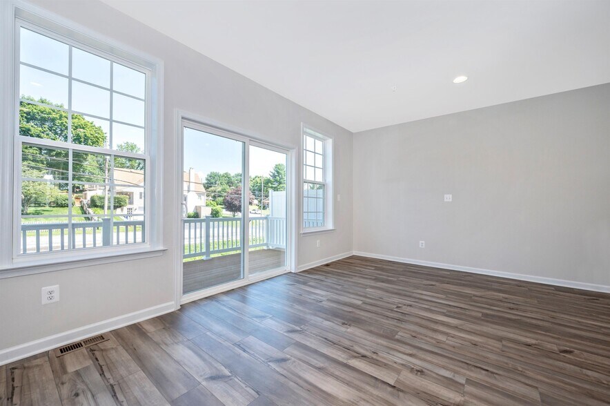 Building Photo - 23 Chester Ct