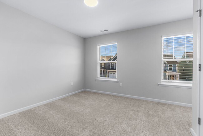 Building Photo - 2408 McKenzie Ridge Ln
