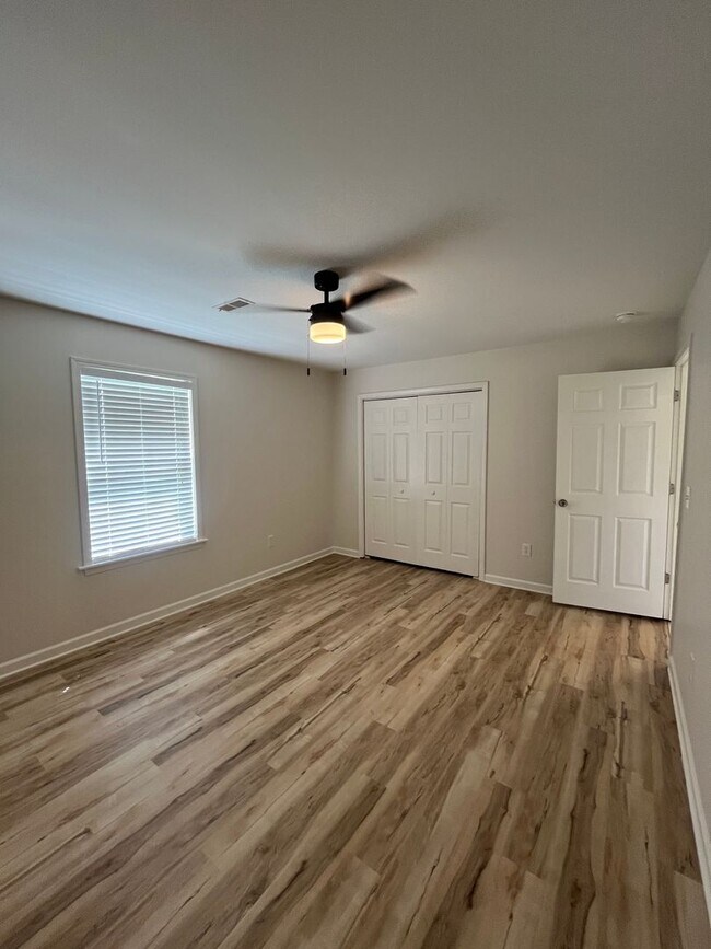 Building Photo - 3941 Greenpond Rd