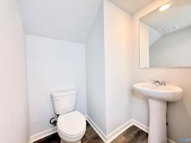 Building Photo - 21432 Scuttle St