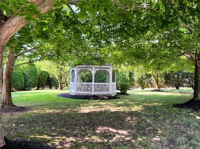 Building Photo - 1371 Mendon Rd