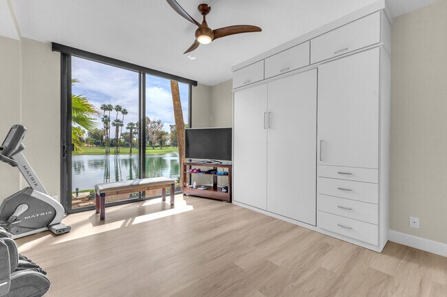 Building Photo - 910 Island Dr