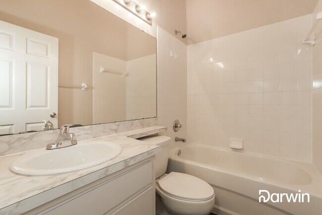 Building Photo - 6244 Highland Rise Dr