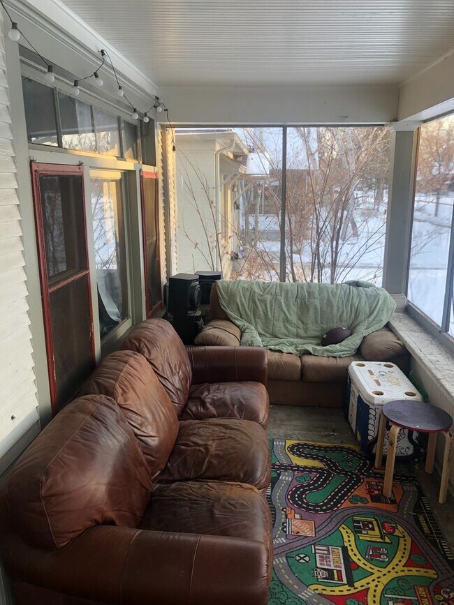 Building Photo - Charming, Spacious Rental in Old Town Fort Collins | Avail. 08/01/2026