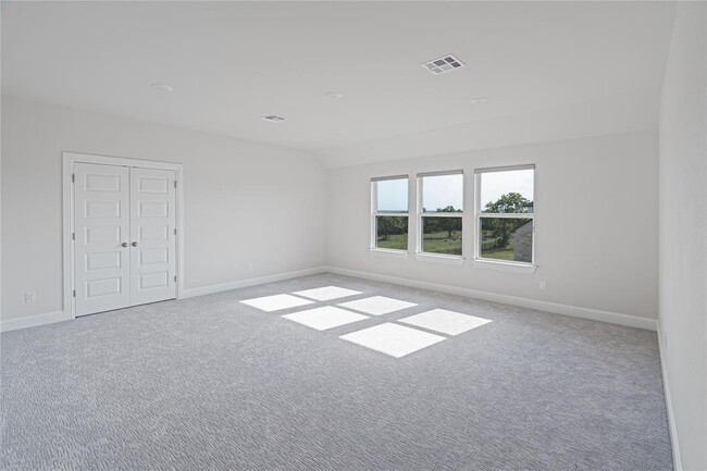 Building Photo - 301 Northcrest Dr