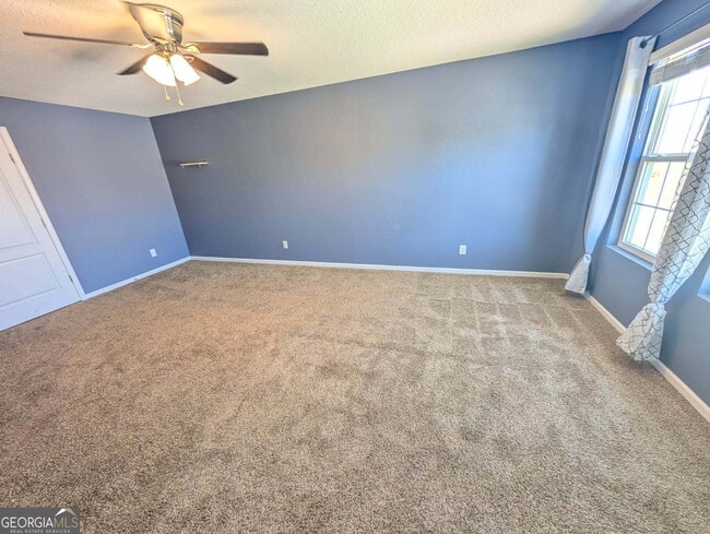 Building Photo - 215 Brooklet Cir