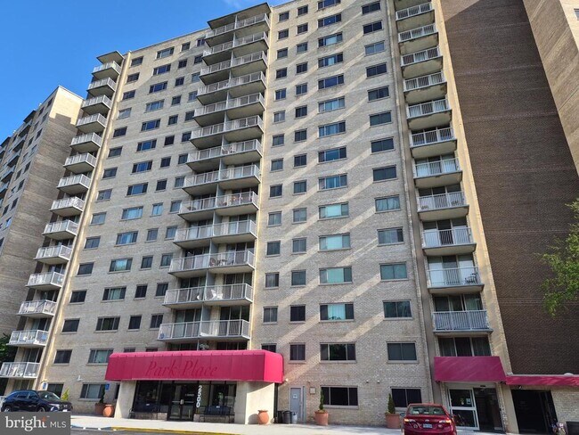 Building Photo - 2500 N Van Dorn St