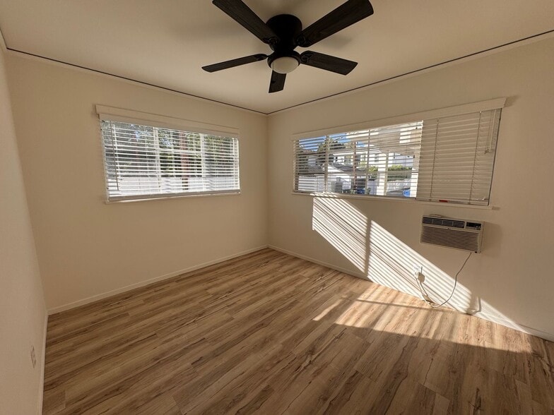 Building Photo - 12000 Moorpark St